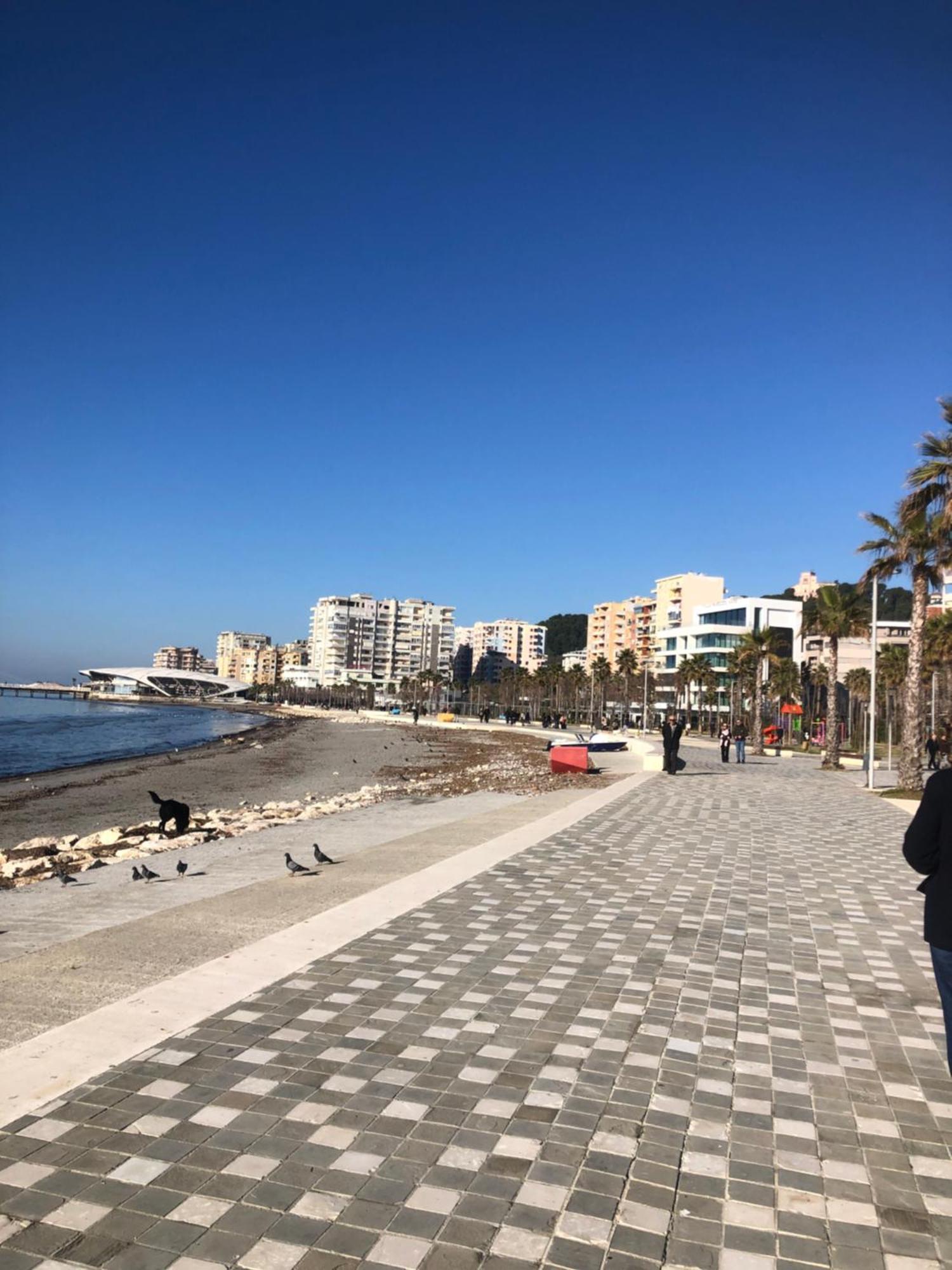 Vollga Four Seasons Apartment Durrës Kültér fotó