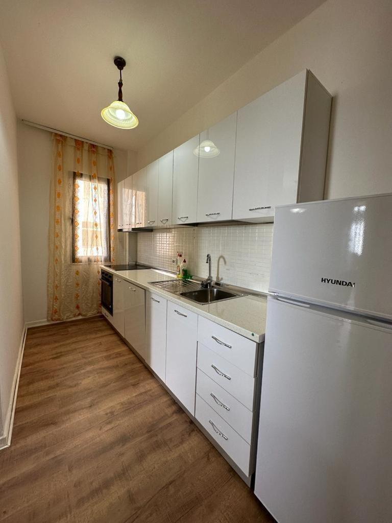 Vollga Four Seasons Apartment Durrës Kültér fotó