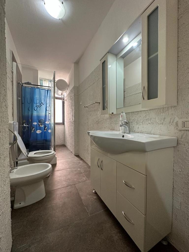 Vollga Four Seasons Apartment Durrës Kültér fotó